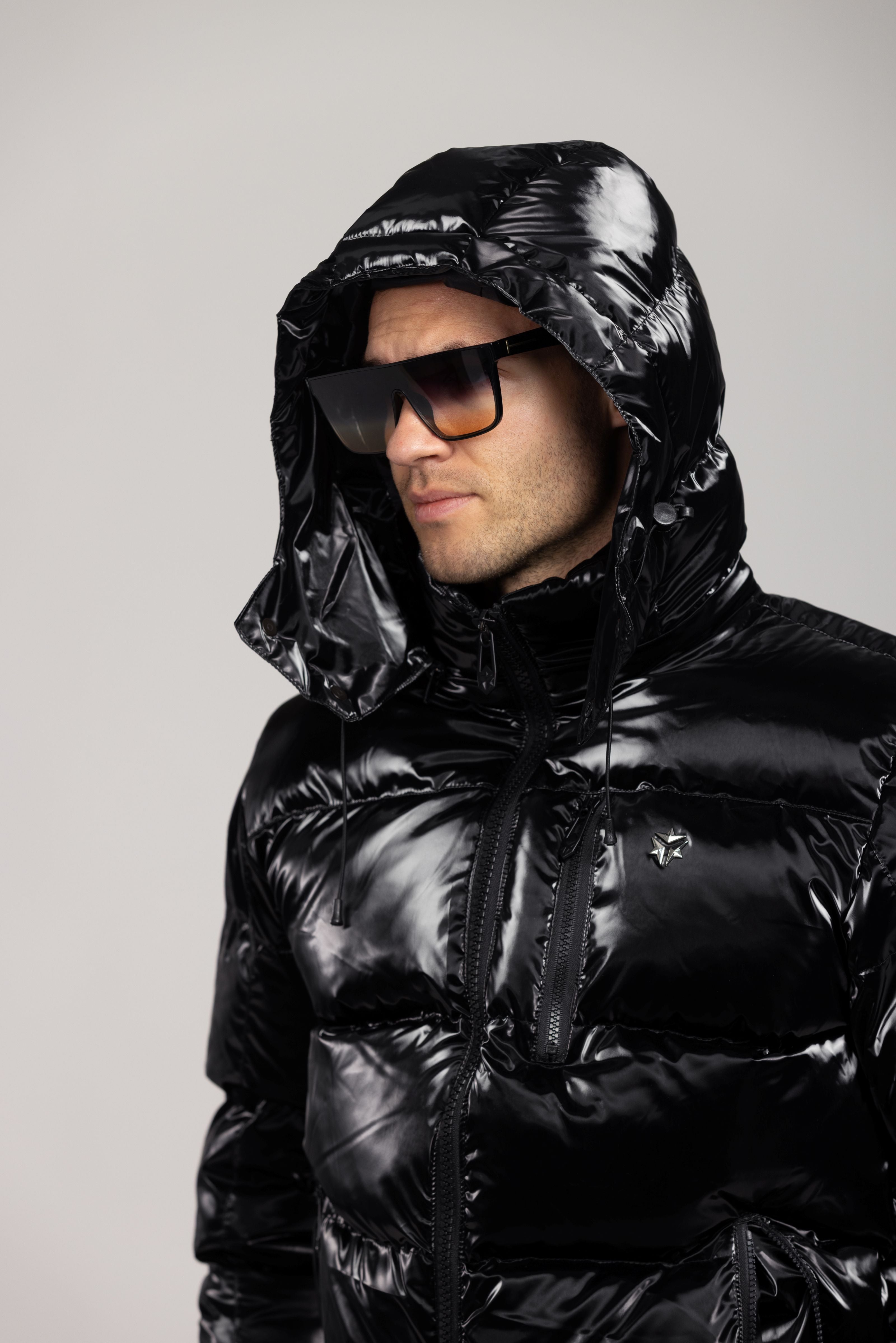 Nebula Puffer (Glossy Black)