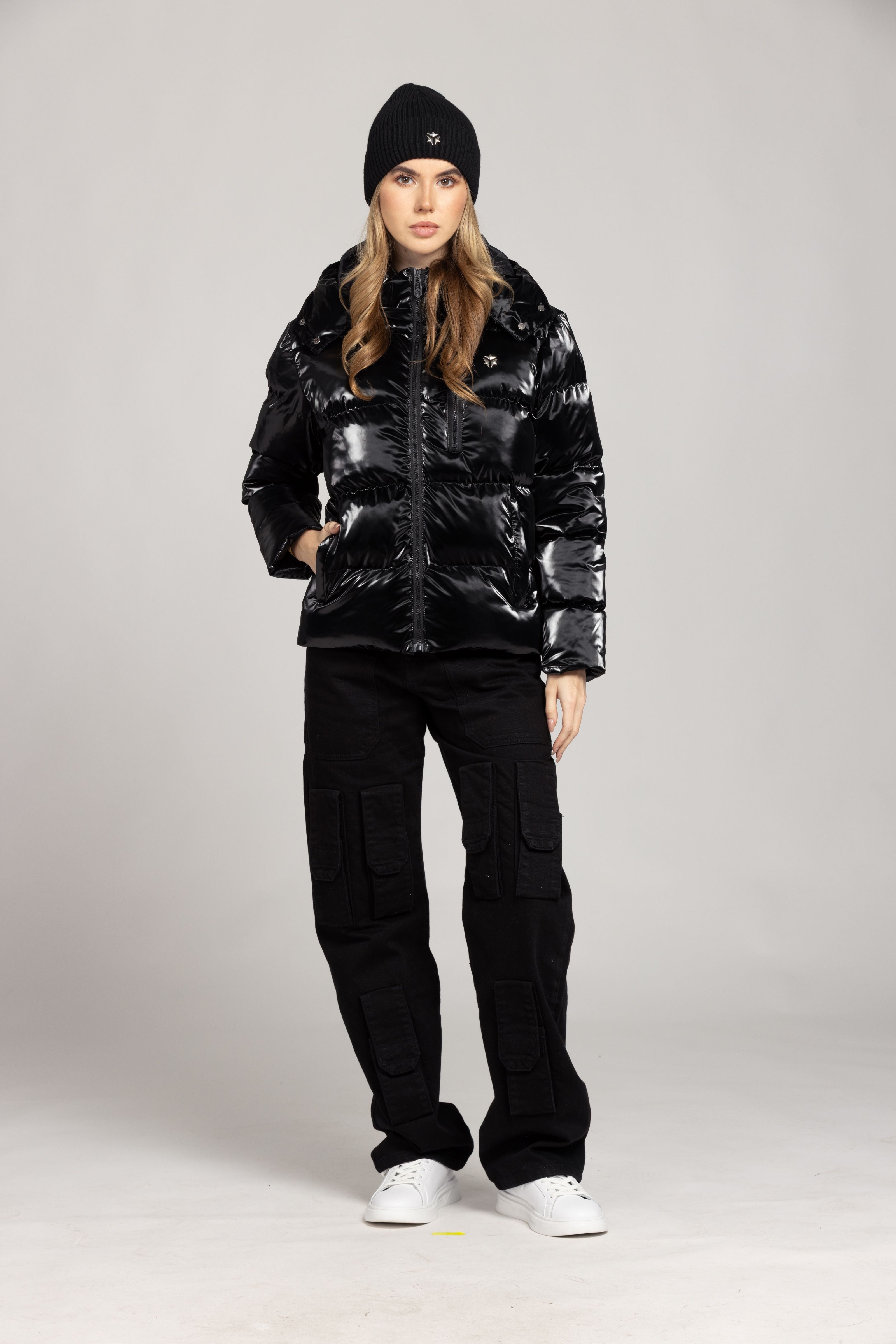 Nebula Puffer (Glossy Black)