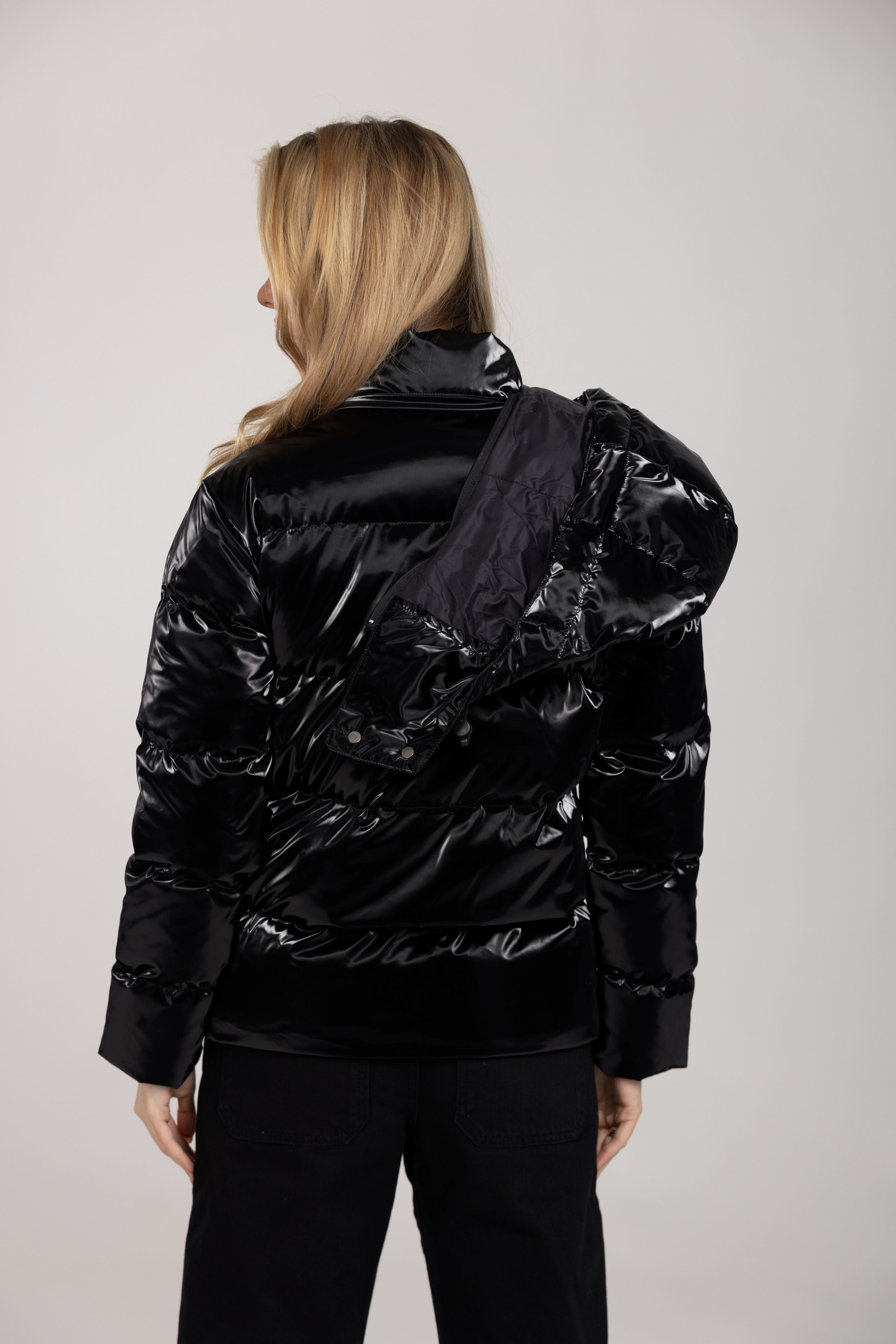 Nebula Puffer (Glossy Black)
