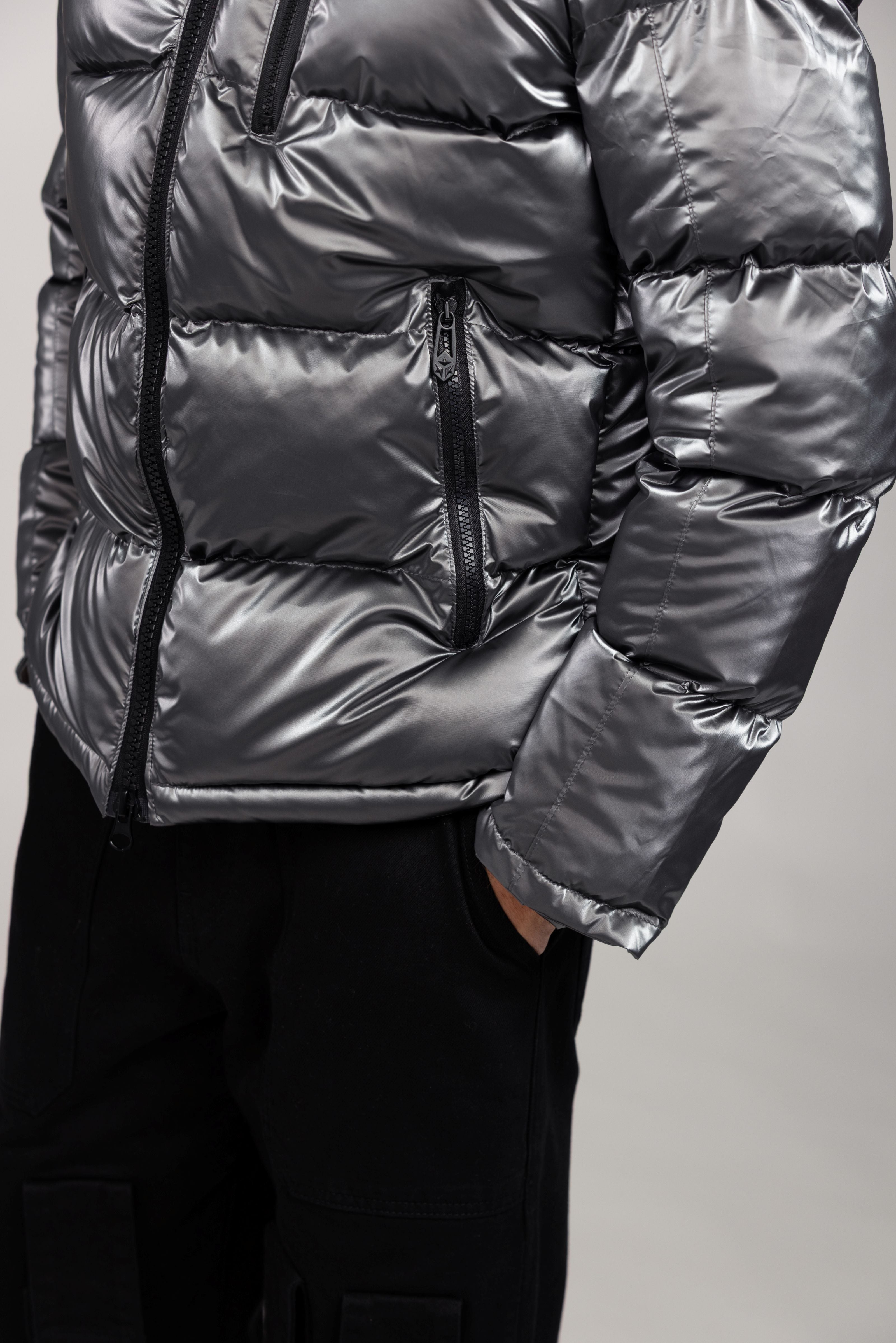 Nebula Puffer (Glossy Silver)