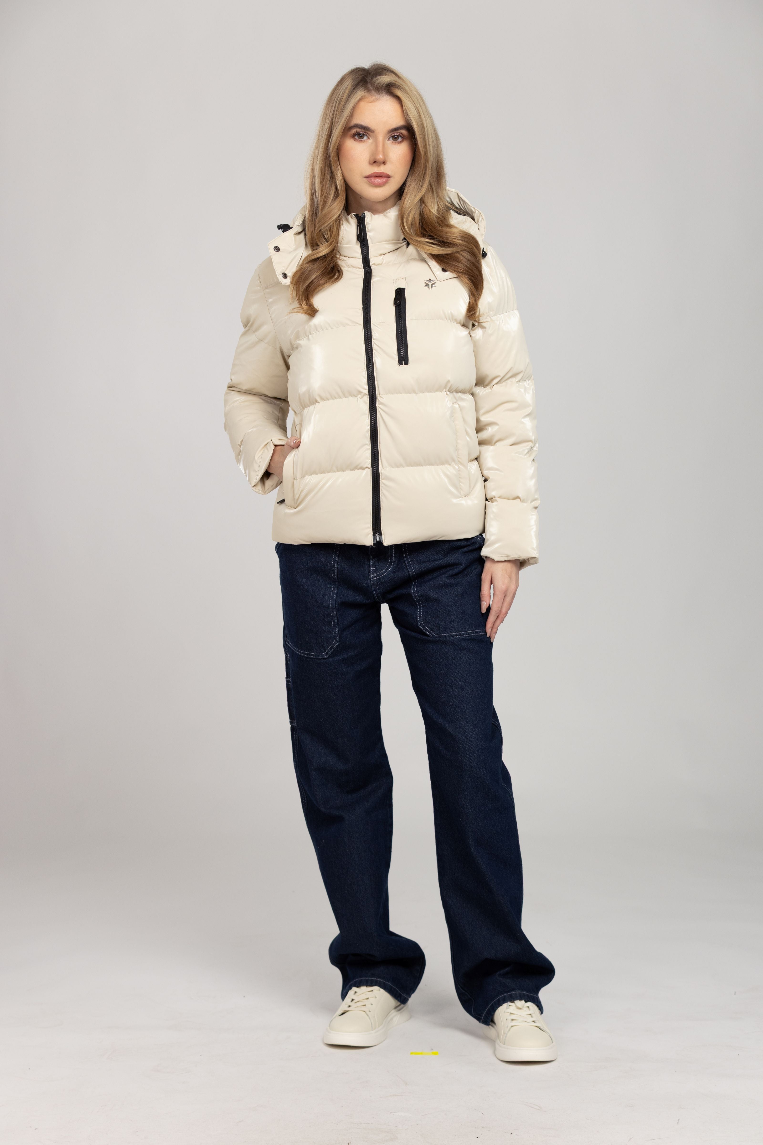 Nebula Puffer (Glossy Beige)