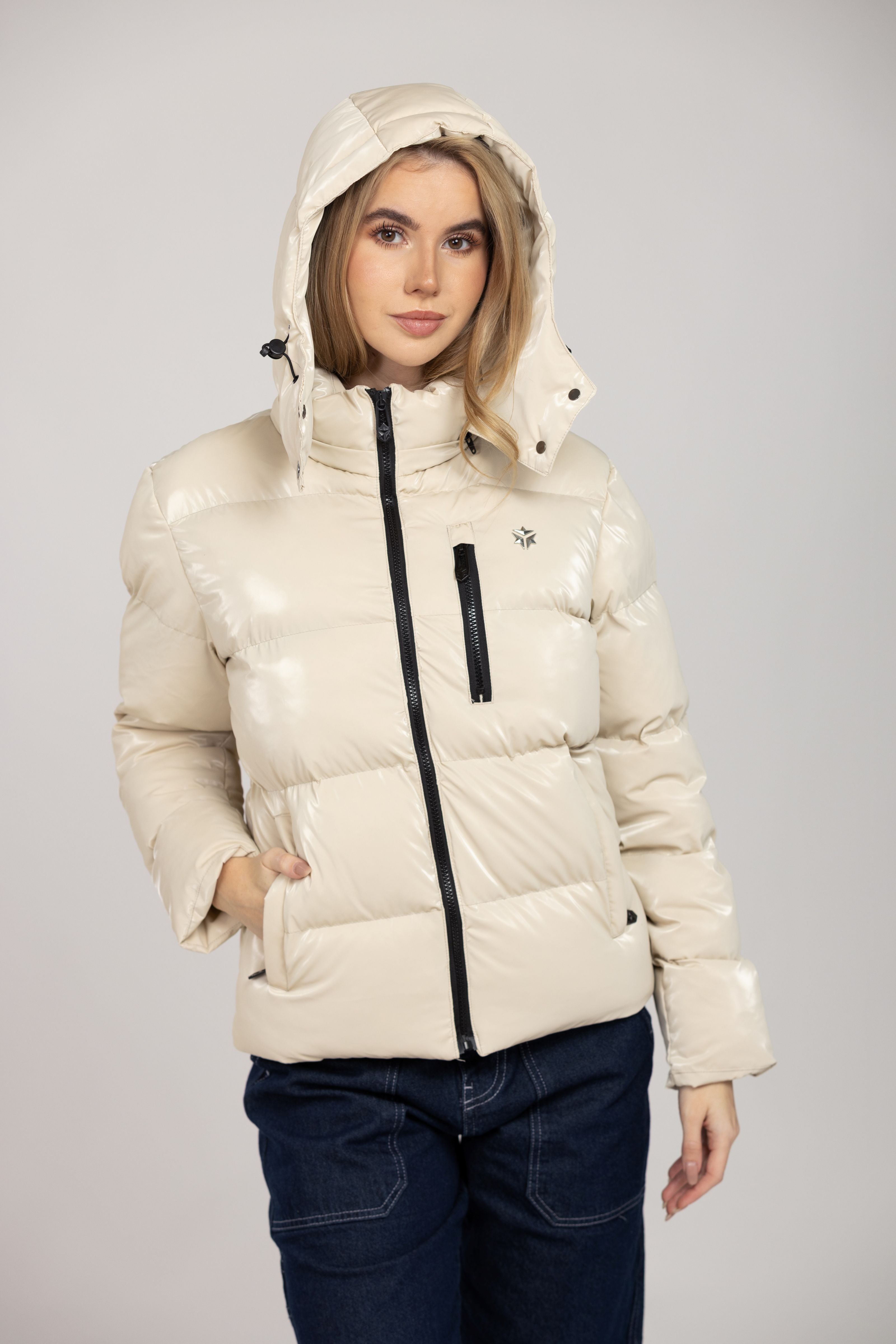 Nebula Puffer (Glossy Beige)