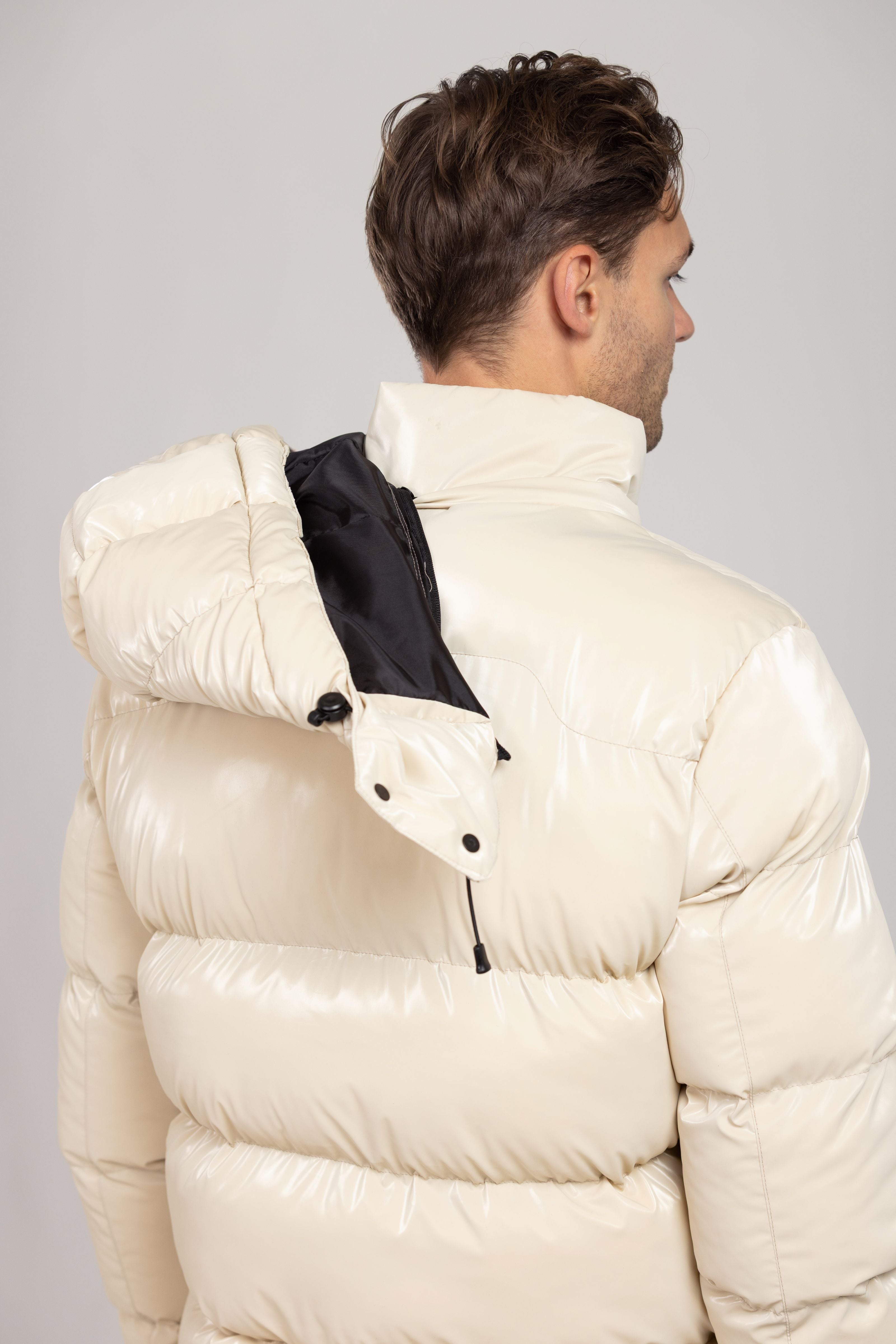 Nebula Puffer (Glossy Beige)